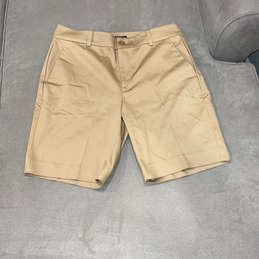 NWOT Lauren Ralph Lauren tan khaki shorts